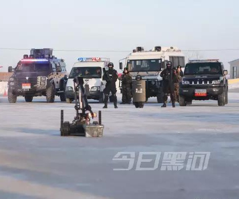 黑河反恐防爆实战！看BSport体育官网排爆机器人如何在零下25°迅速出击。