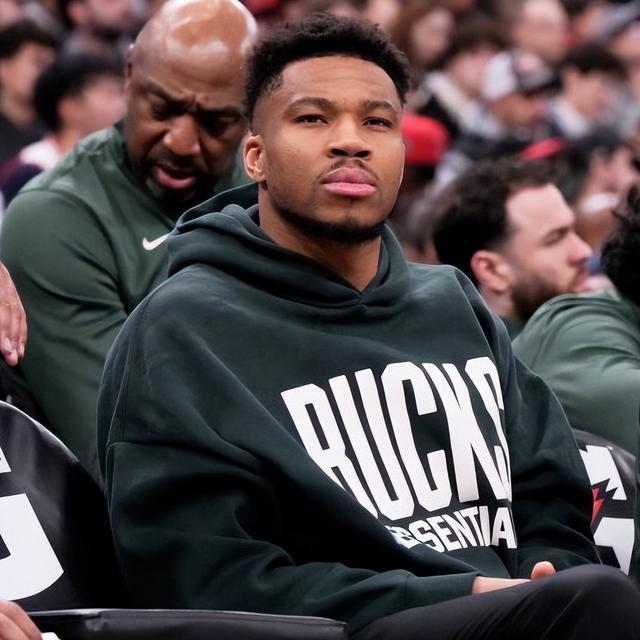 字母哥怒斥雄鹿强制休战 伤病问题成球队矛盾焦