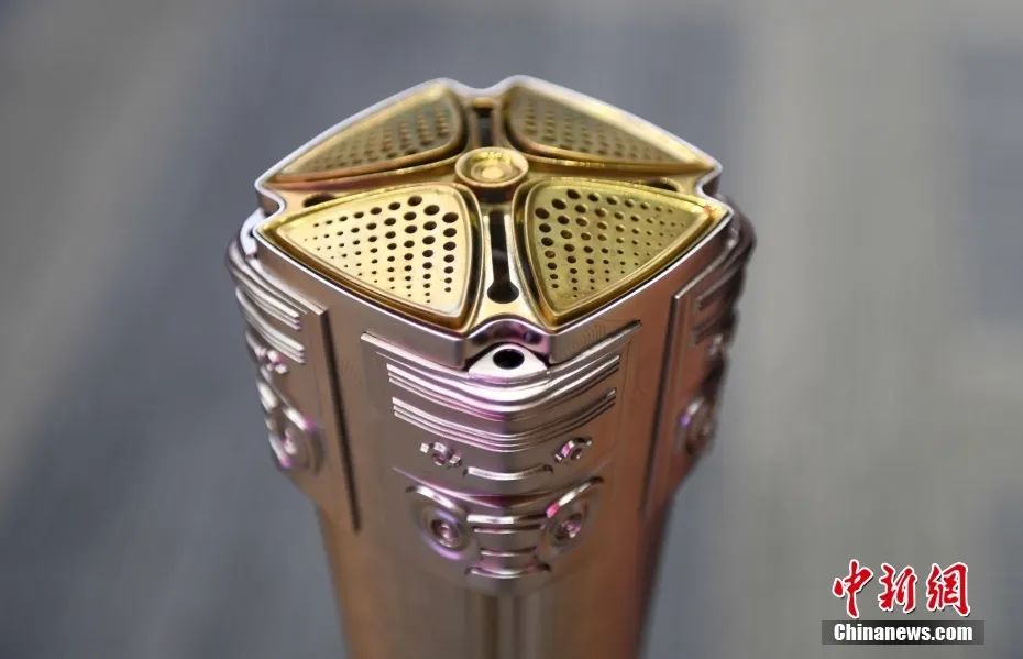 罗雪娟再任杭州亚运会首棒火炬手 火炬设计融合