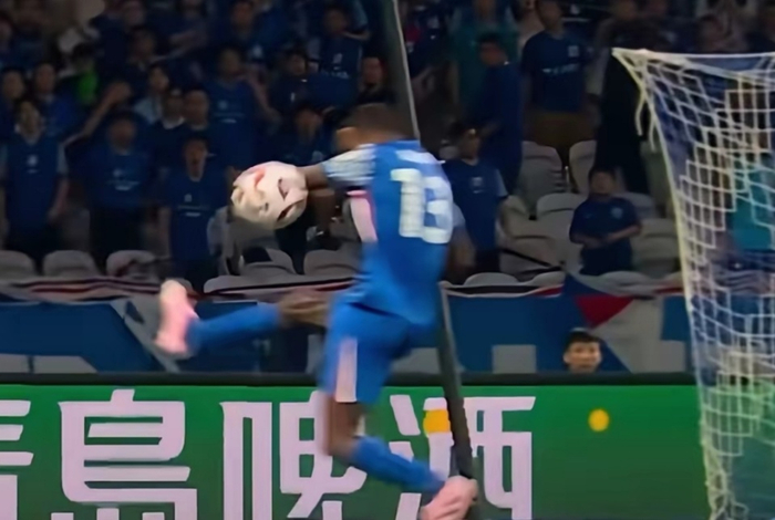 足协评议京鲁战点球漏判引争议 球迷质疑判罚标