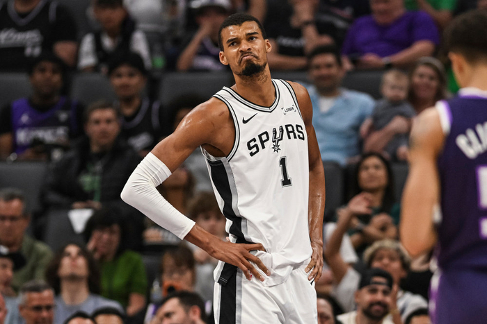 雷霆提前13场锁定季后赛 马刺三分纪录创队史新